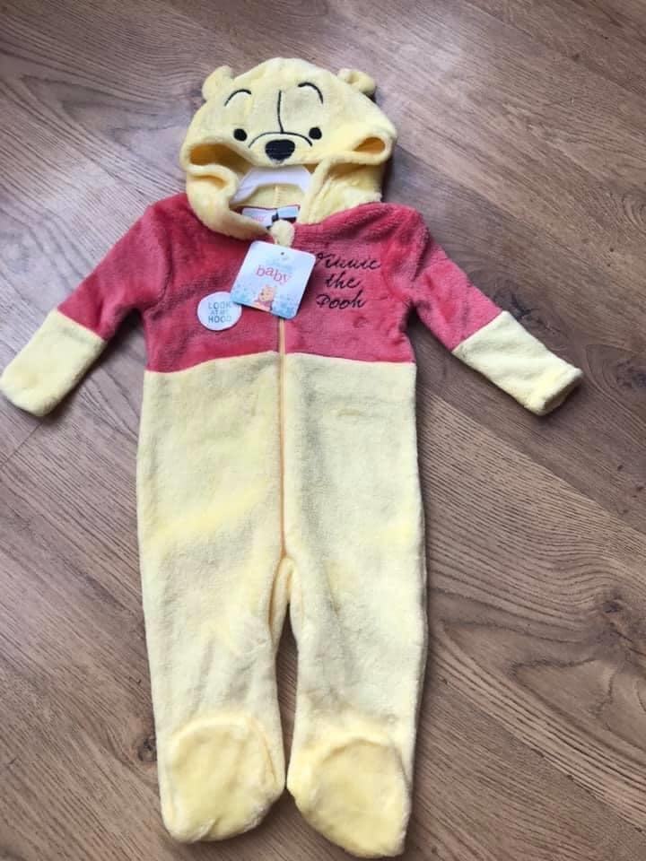 Winnie the pooh onesies - baby