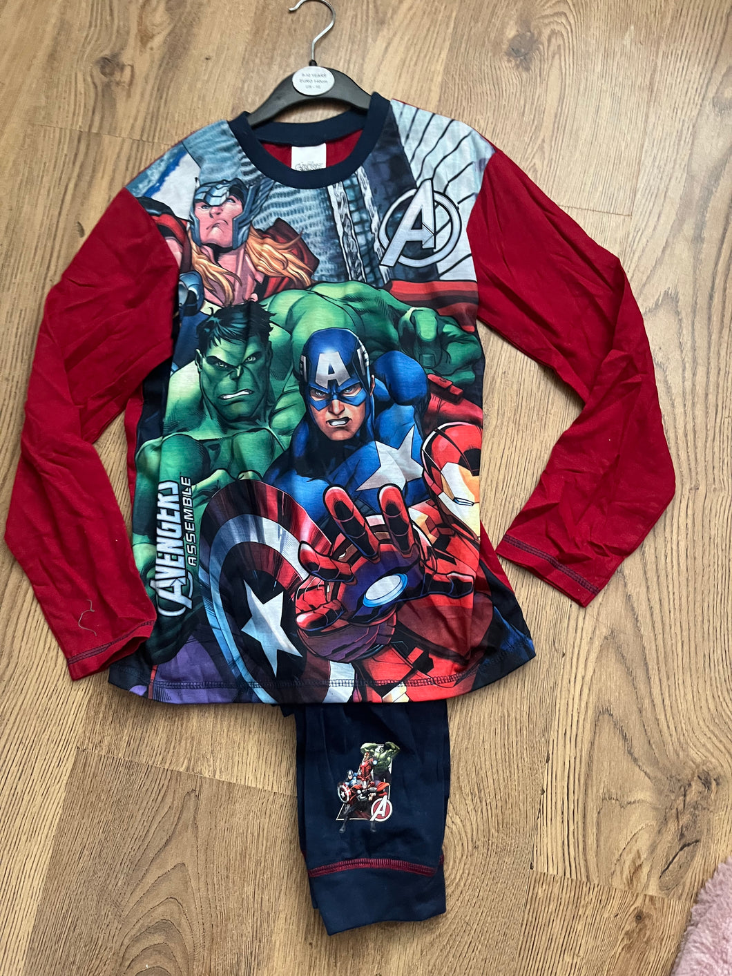 Avengers pyjamas- 9/10 years