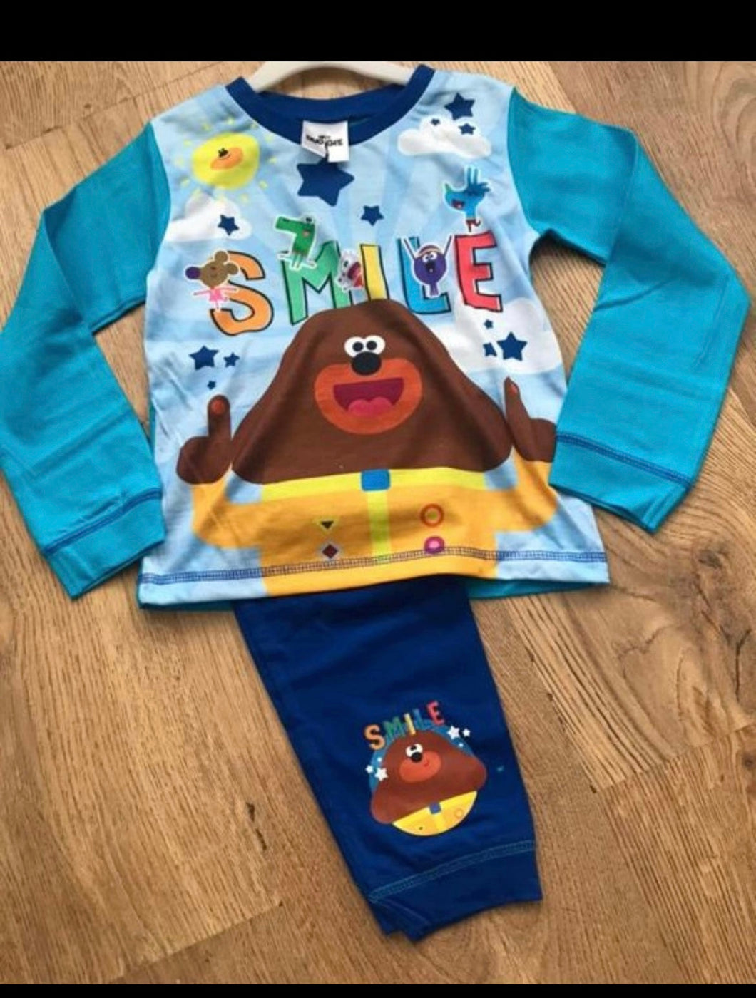 Hey duggee pyjamas - 2/3 years