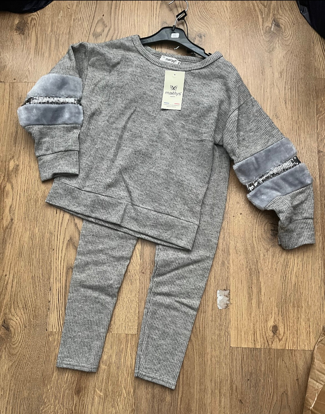 Grey 2pc set - 8 years