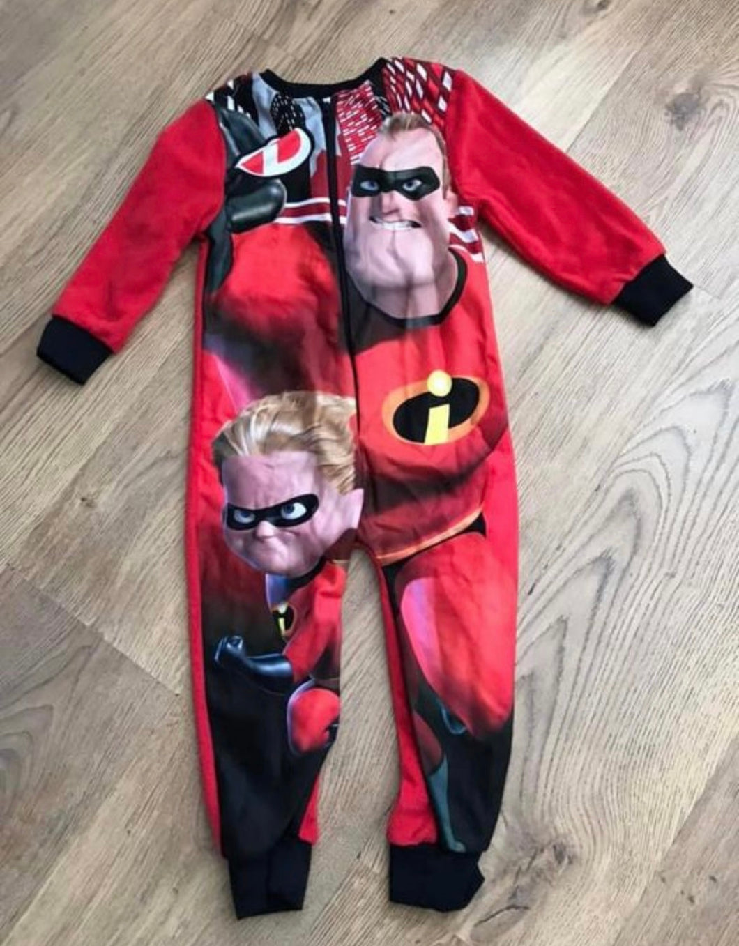 Incredibles onesie - 2/3 years