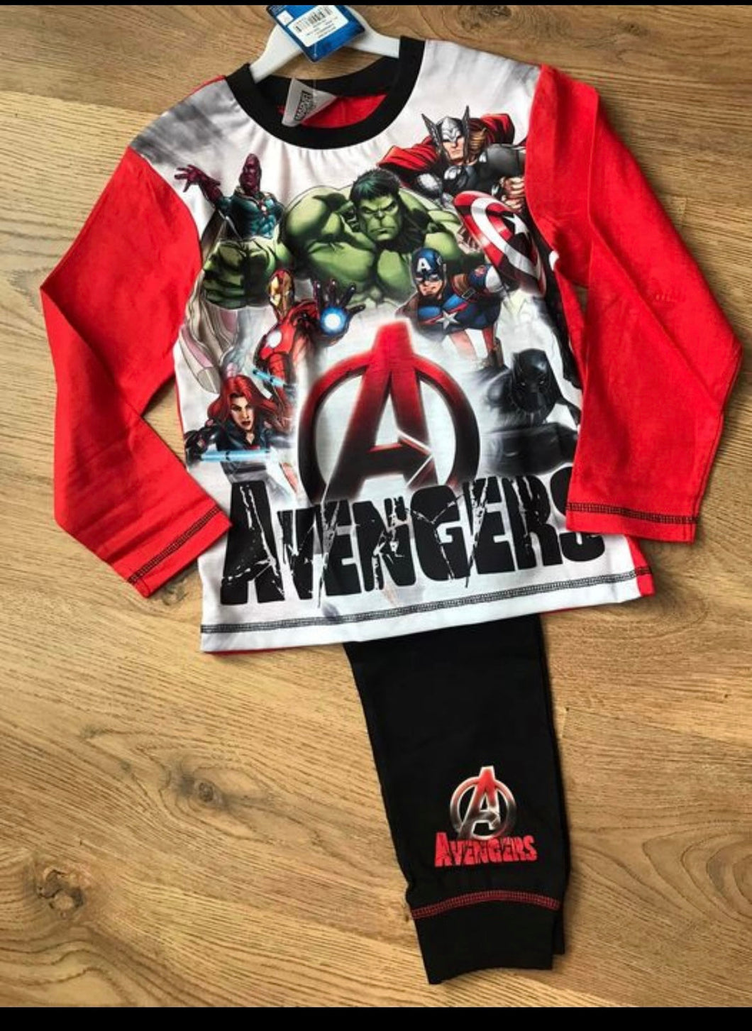 Avengers pyjamas - 4/5 years