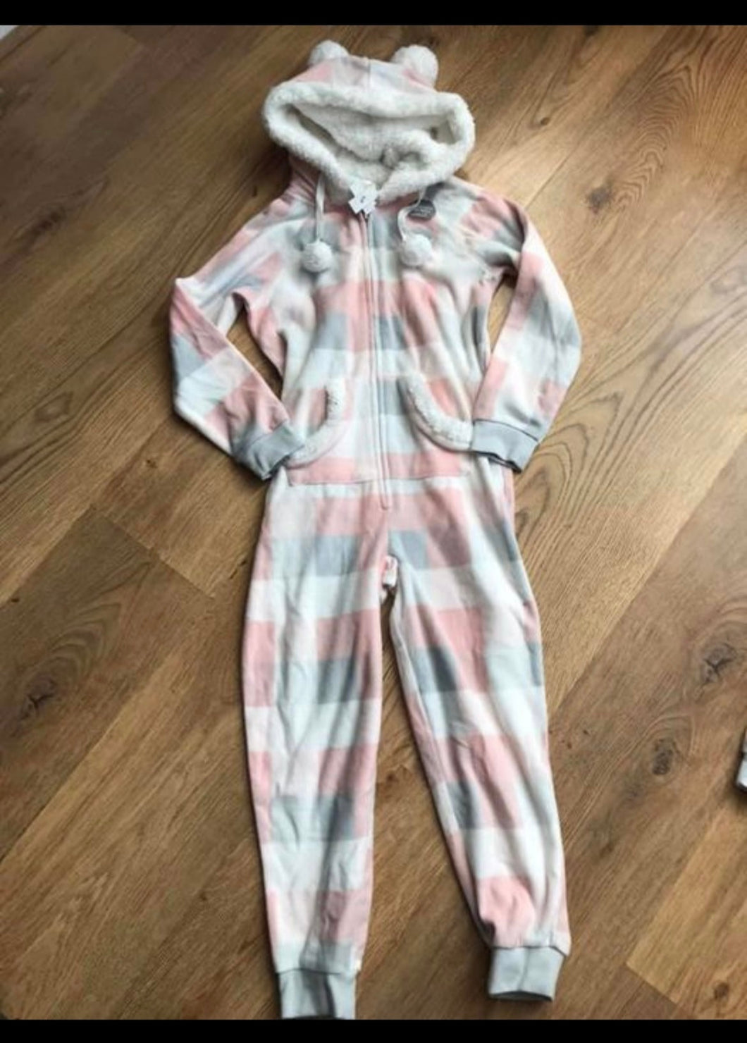 Hooded onesie - 4/5 years