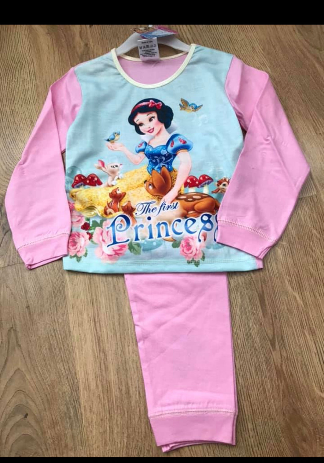 Snow White pyjamas- 2/3 years