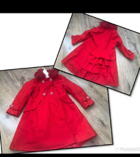 Load image into Gallery viewer, Red coat - 10 years
