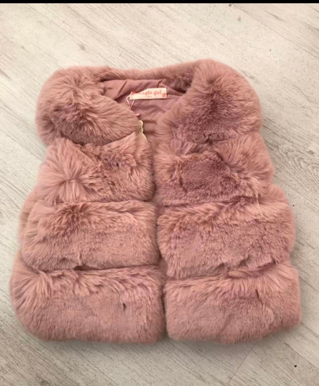 Furry gilet - 4 years