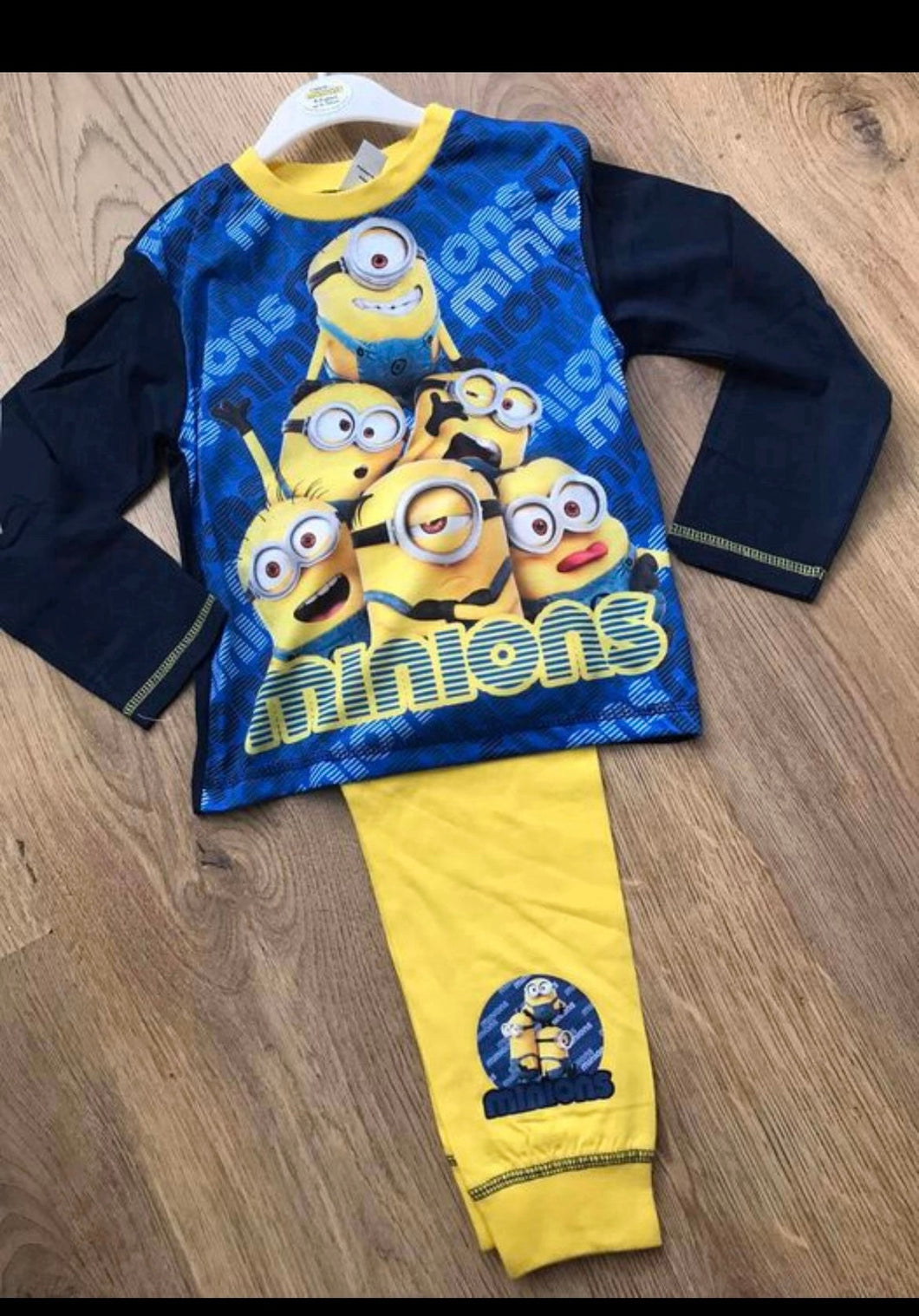 Minions pyjamas - 7/8 years