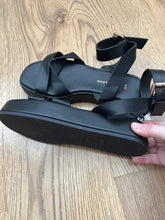 Load image into Gallery viewer, New look ankle strap sandals - foot size 4

