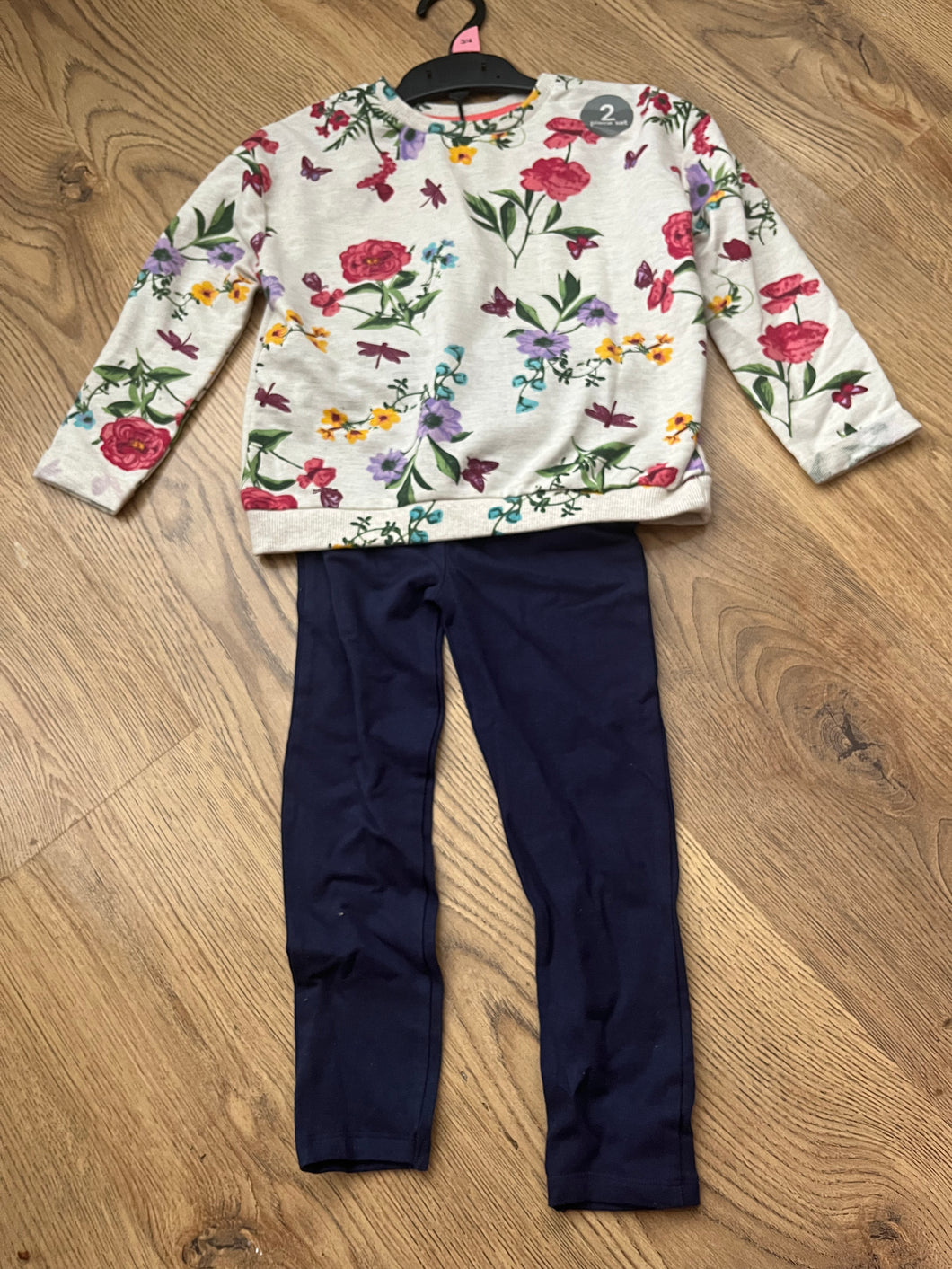 Jumper and legging set - 3/4 years