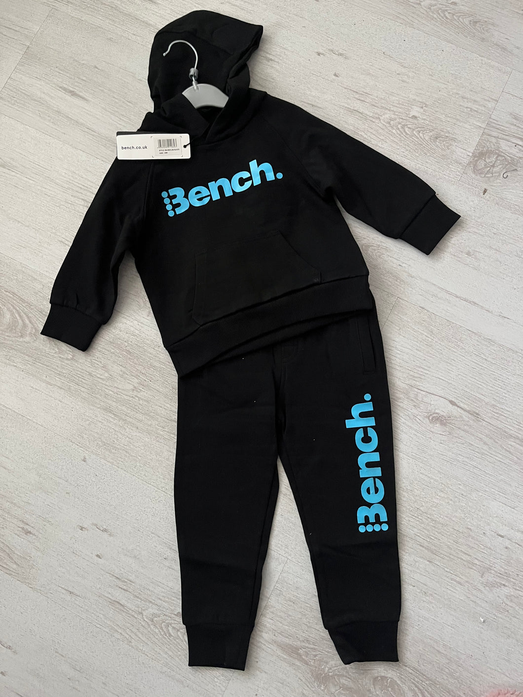 Bench black jogger set