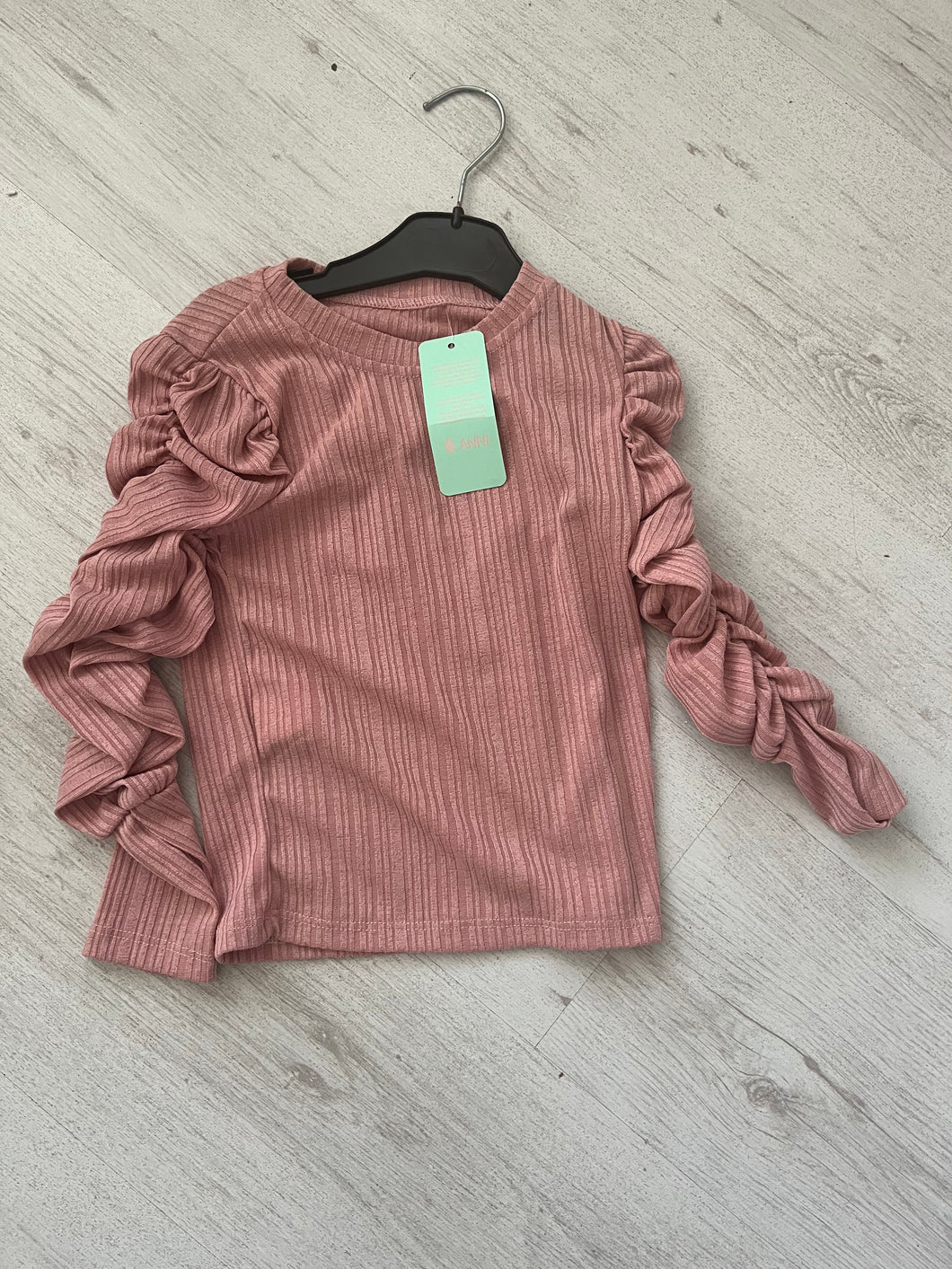 Ruffle sleeve top - 6 years