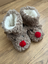 Load image into Gallery viewer, Reindeer slippers
