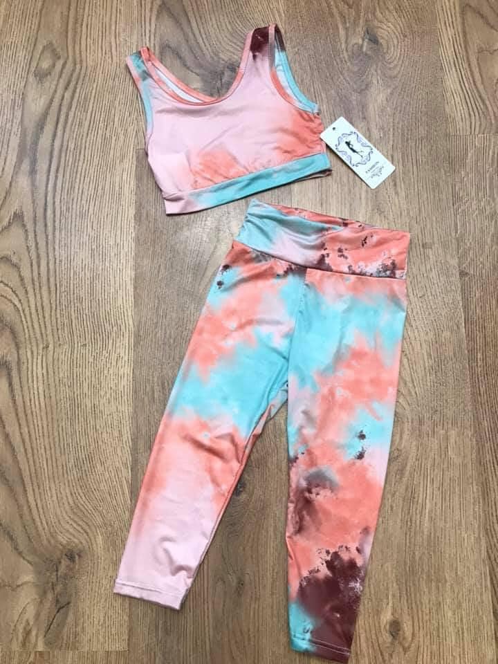 Orange pastel active wear - 4 years